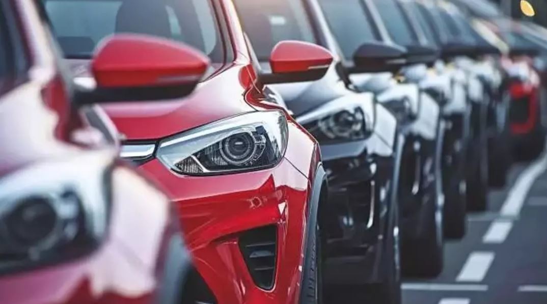 Aylar sonra bir ilk! Otomotiv pazarında ibre tersine döndü