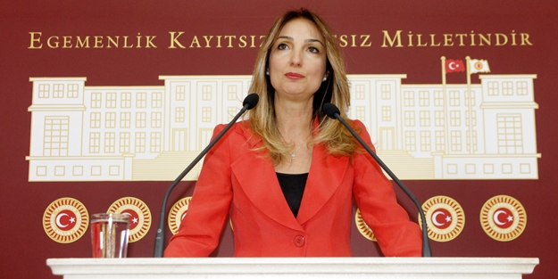 Aylin Nazlıaka meğer kuyu suyu içiyormuş