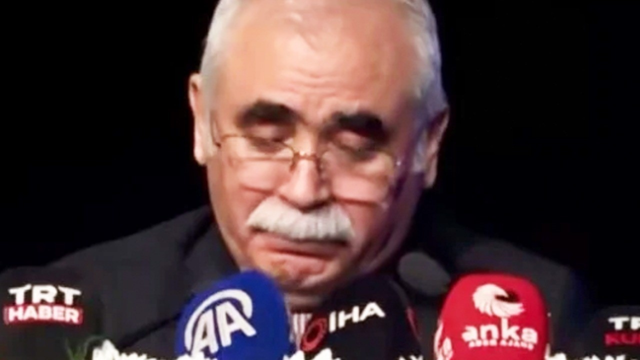 AYM Başkanı Kadir Özkaya kürsüde ağladı: Öyle bir yaşayalım ki vakti geldiğinde Hazreti Allah bizi...