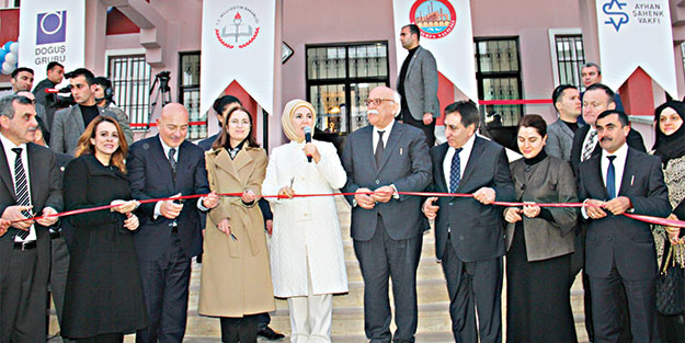 Ayn el-Arap halkı bizim misafirimizdir