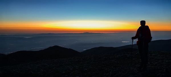 Aynı anda hem gün doğumu hem gün batımı objektiflere yansıdı