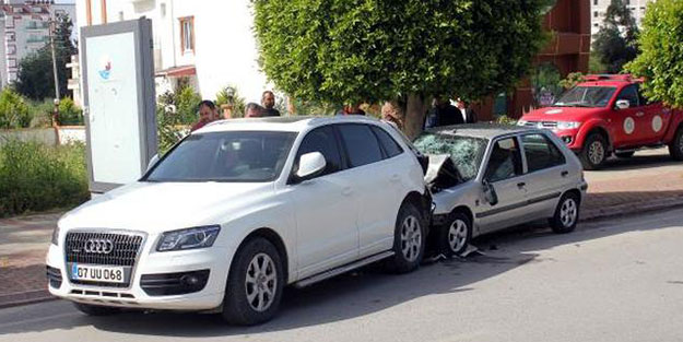 Aynı araçta seyreden 2 kardeş aynı kaderi paylaştı