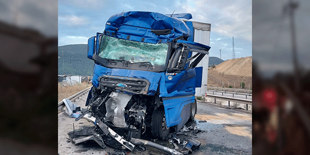 Aynı yöne giden 2 tır birbirine girdi