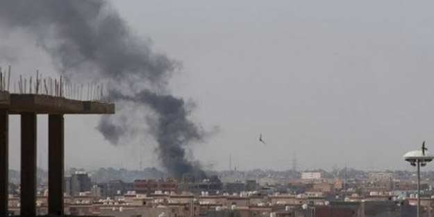 Ayrılıkçı Hafter'den Mitiga Havalimanı'na hava saldırısı!
