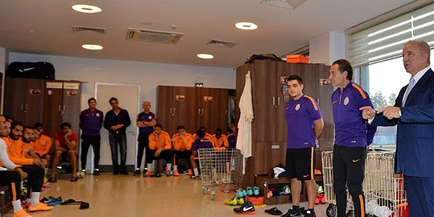 Aysal'dan futbolculara: Bana jest yapın!