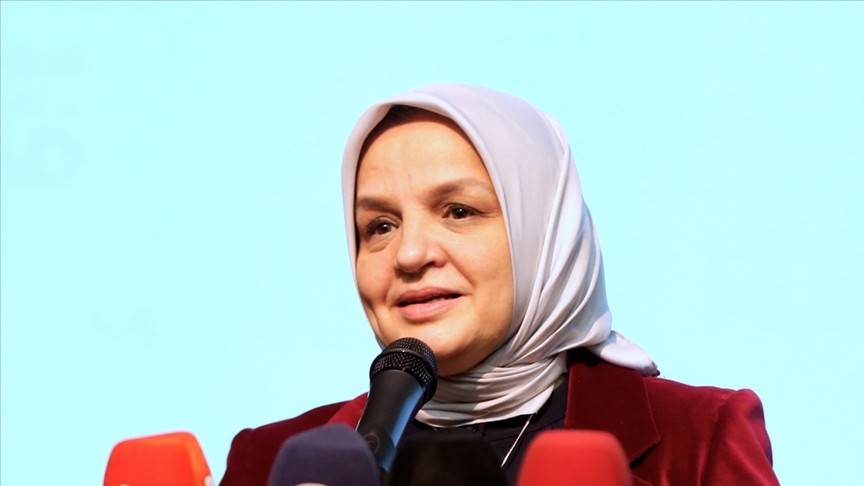 Ayşe Keşir’den Meral Akşener’e kapak