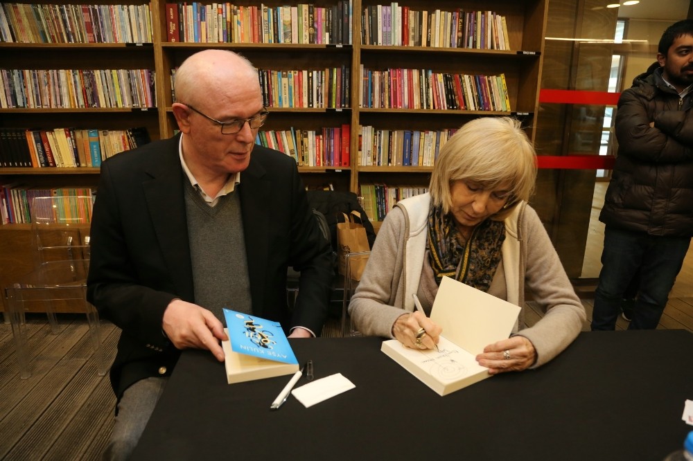 Ayşe Kulin okurlarıyla buluştu 