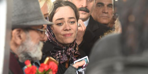 Ayşen Gruda'nın cenazesinde ilginç kavga! 