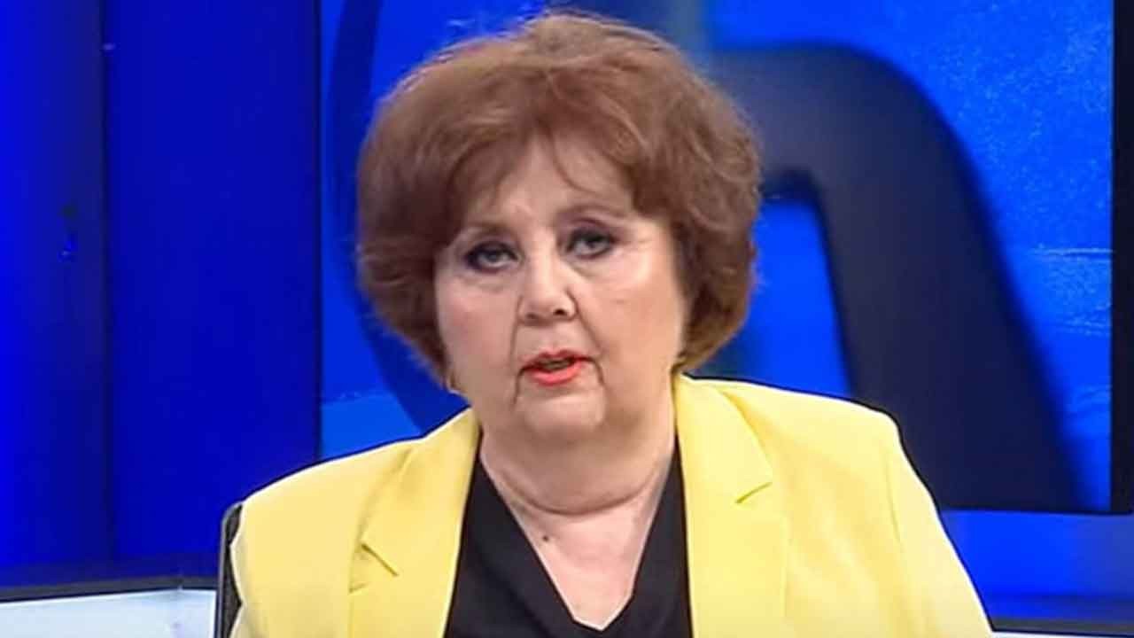 Ayşenur Arslan kimdir?