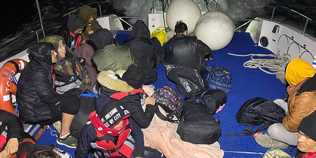 Ayvacık açıklarında 19 kaçak göçmen yakalandı