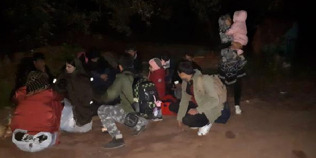 Ayvacık'ta 34 kaçak göçmen yakalandı