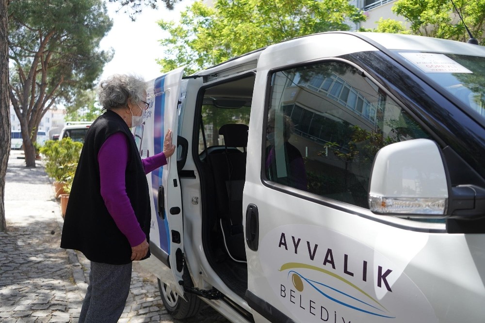 Ayvalık Belediyesi’nde kapıda tahsilat dönemi 