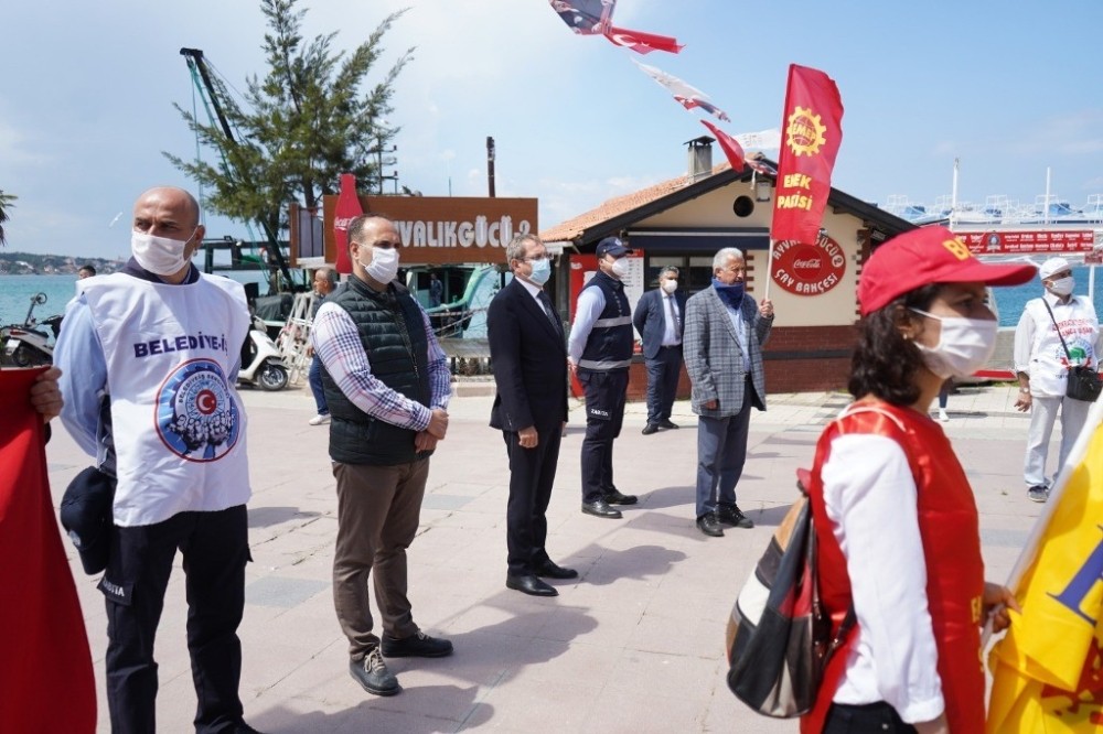 Ayvalık Demokrasi Platformu’ndan 1 Mayıs açıklaması 