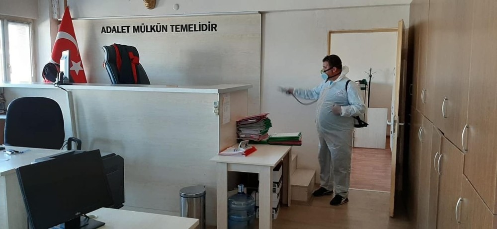 Ayvalık’da korona virüs temizliği 