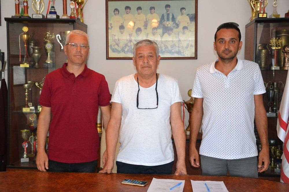 Ayvalıkgücü Belediyespor’un teknik patronu Mutlu Karakaş oldu 