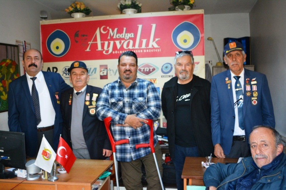 Ayvalıklı gaziler, gazetecileri unutmadı 