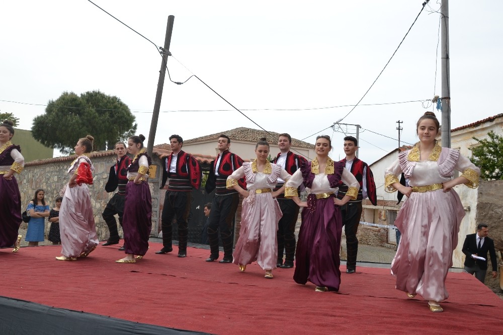 Ayvalık’ta 4. Geleneksel Boşnak Teferiç Şenliği start aldı 