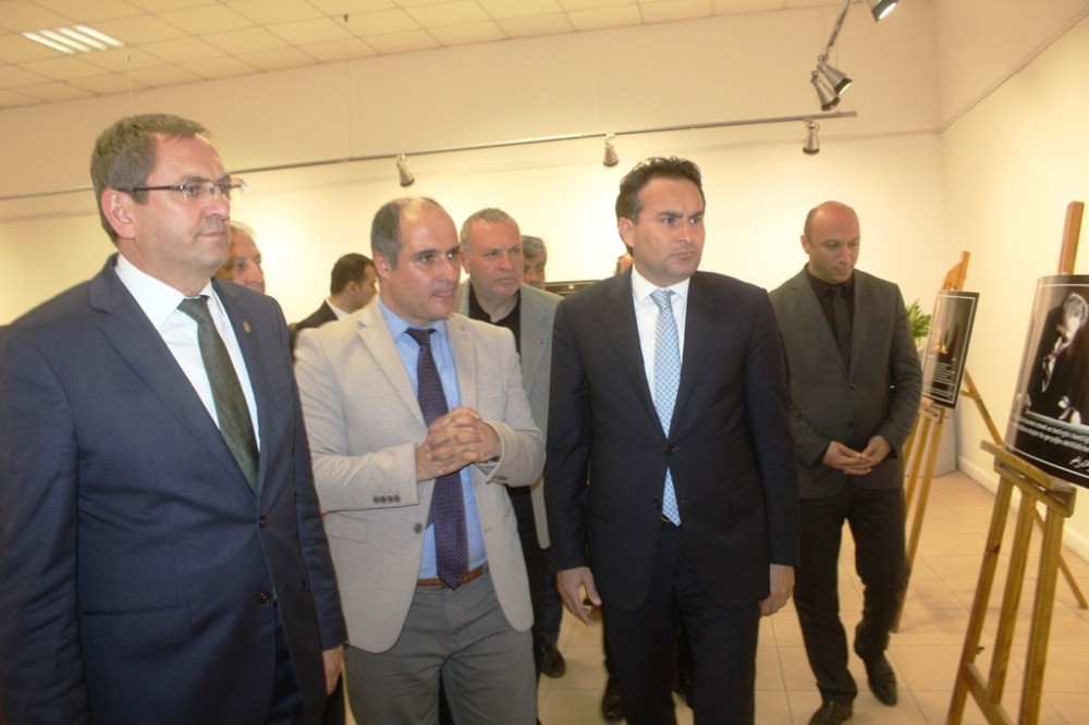 Ayvalık’ta Dr. Fuat Sezgin’in anısına anlamlı sergi 