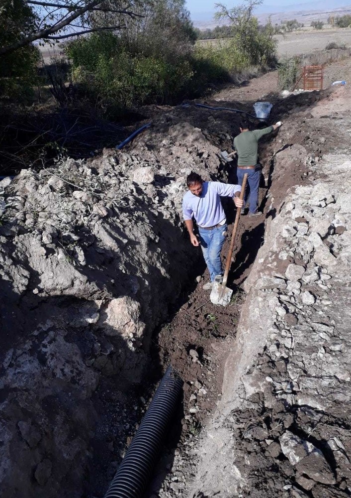 Ayvalıpınar köyünde içmesuyu ve kanalizasyon hattı yenilendi 
