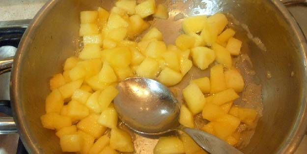 Ayvayı tereyağında pişirip yerseniz: yapmanın püf noktaları! Bir de bunu deneyin! Sonuçları inanılmaz