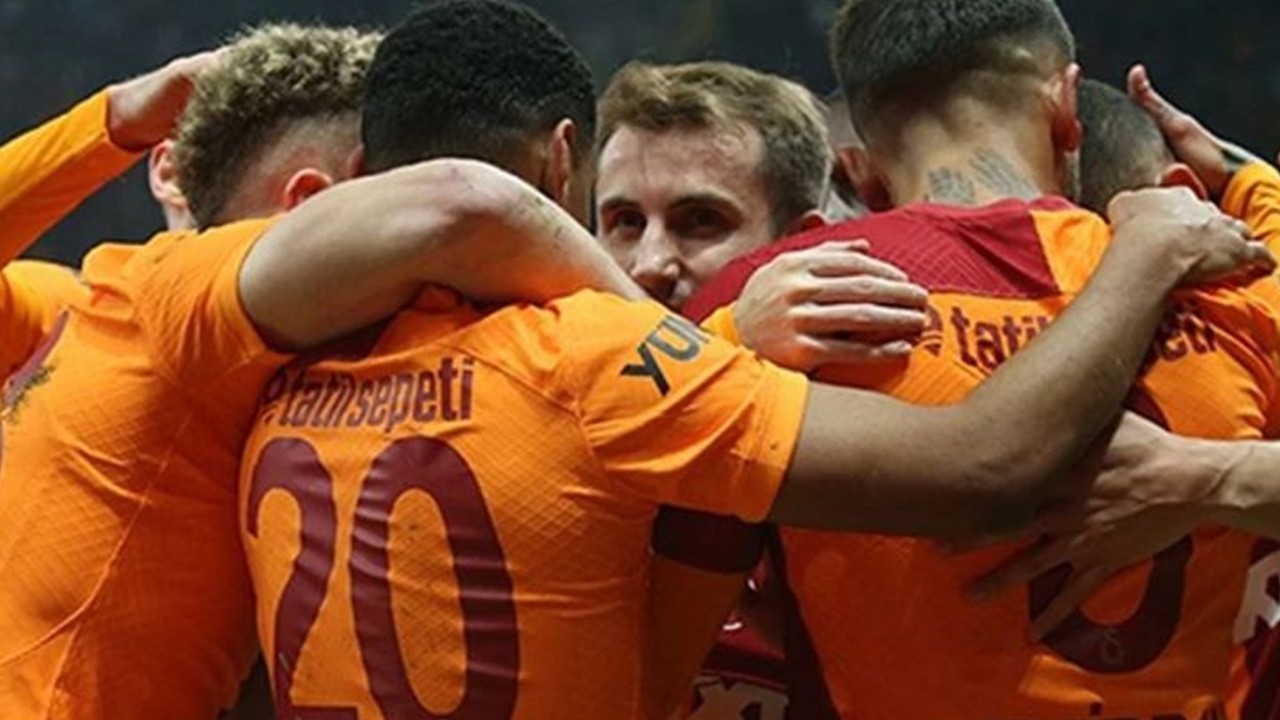 Galatasaray AZ Alkmaar karşısında berabere kaldı