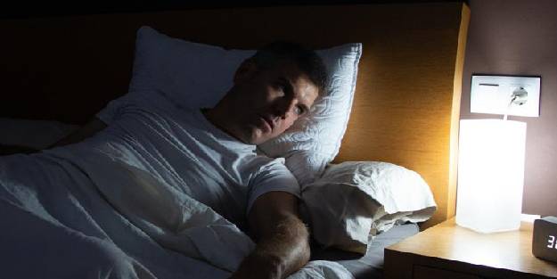 Az uyku alzaymır ve kanser riskini artırıyor