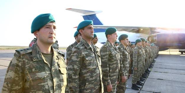 Azerbaycan askerleri Bakü'ye döndü! 'Türkiye' açıklaması