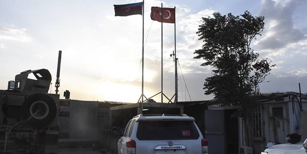 Azerbaycan askerleri Kabil'den ayrıldı