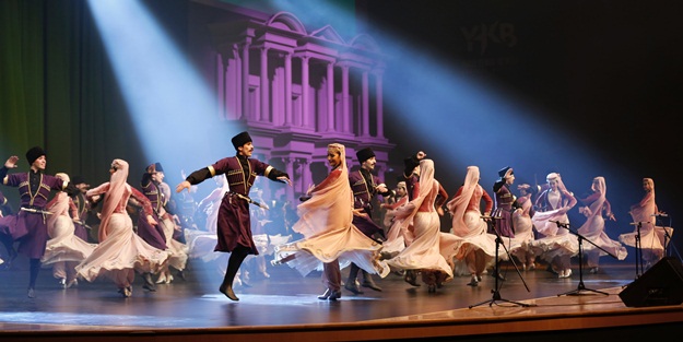 Azerbaycan Cumhuriyeti 100 yaşında!