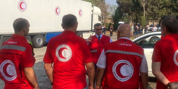 Azerbaycan, Ermenilere gıda yardımı gönderdi...