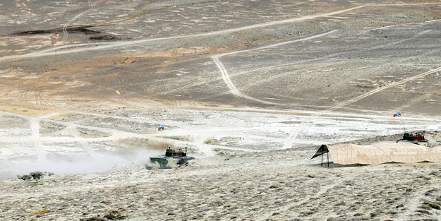 Azerbaycan-Ermenistan çatışması şiddetlendi