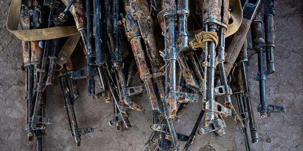 Azerbaycan-Ermenistan sınırına askeri yığınak yaptılar