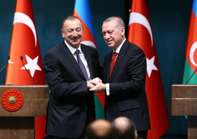 Azerbaycan ne yapmak istiyor? Kardeşlik hukukunda "İsrail" gölgesi uyarısı