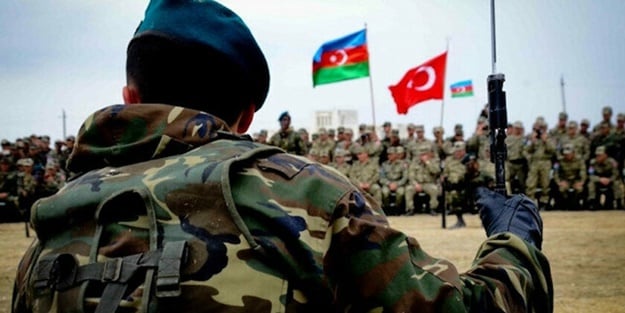 Azerbaycan ordusu Ermenistan’a cevabı cephede veriyor