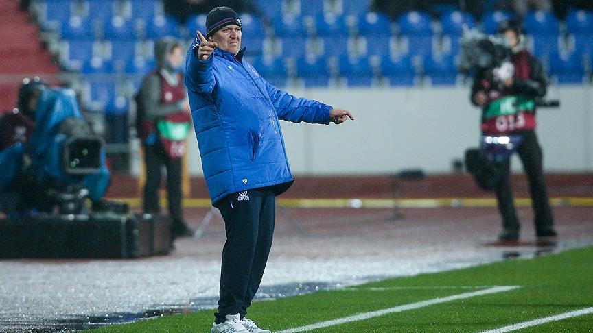 Azerbaycan, Robert Prosinecki ile yollarını ayırıyor