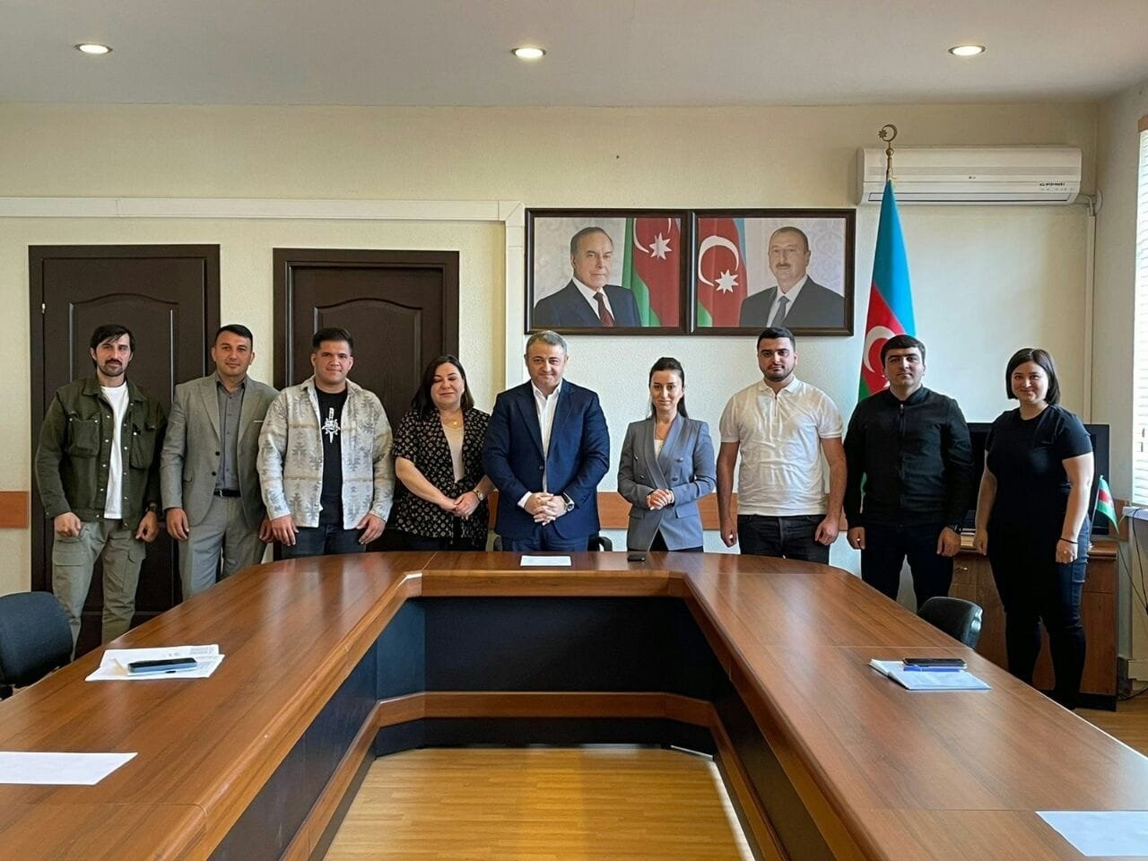 Azerbaycan Televizyon ve Radyo Yayıncılığı CJSC Başkanı TRT'de staj yapacak çalışanlarla görüştü