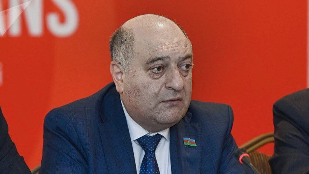 Azerbaycan'daki Sovyet artıkları Türkiye'ye yine dil uzattı!