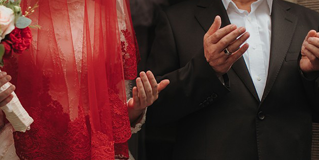 Azerbaycan'dan ilginç karar! Evlenmeleri yasaklandı