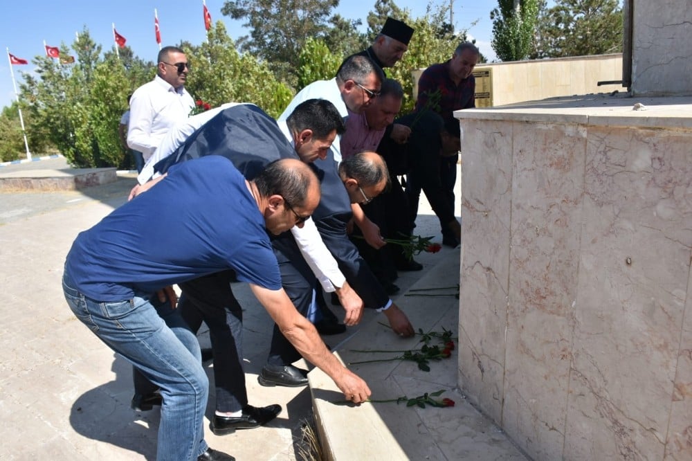 Azerbaycanlı papazlardan Zeve Şehitliği’ne ziyaret, Ermenilere tepki 
