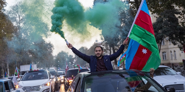 Azerbaycanlılar zaferi böyle kutladı