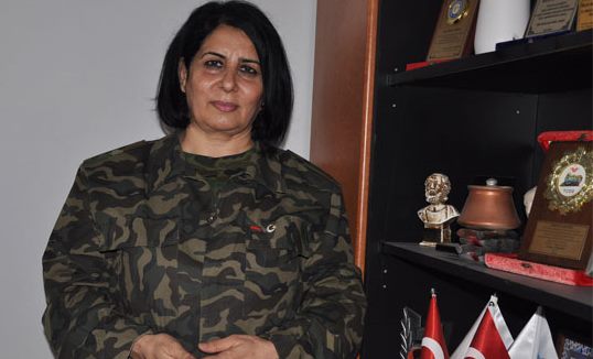 Azeri Kadın Yüzbaşı ' Türkiye için savaşmaya hazırım'