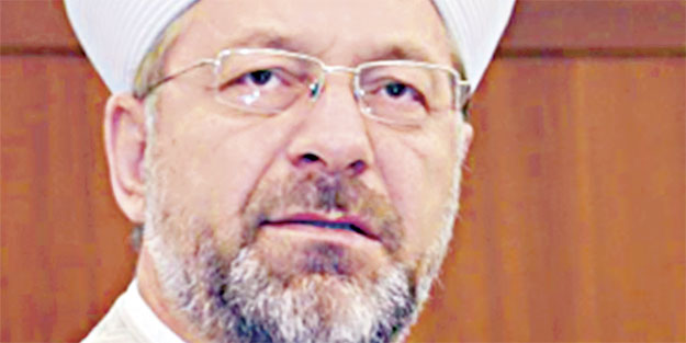 Azgın azınlığa boyun eğdi