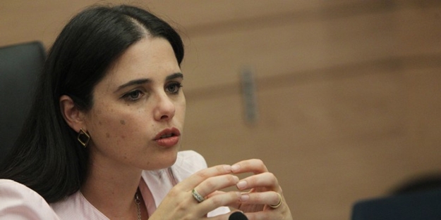 Azılı Siyonist vekilin gözü döndü: Annelerini de öldürelim!