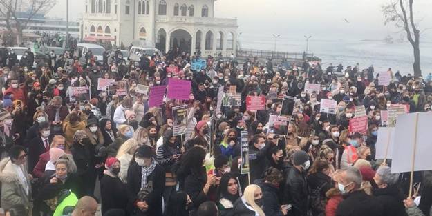 Azınlığın dediği mi milyonların istediği mi olacak?