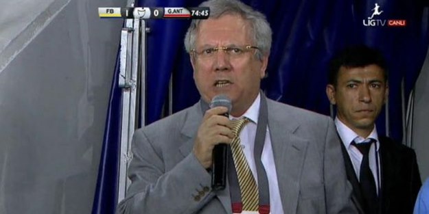 Aziz Yıldırım basket maçında amigoluk yaptı! VİDEO