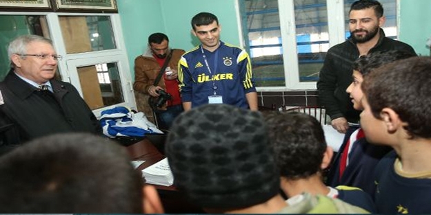 Aziz Yıldırım öyle sorular sordu ki