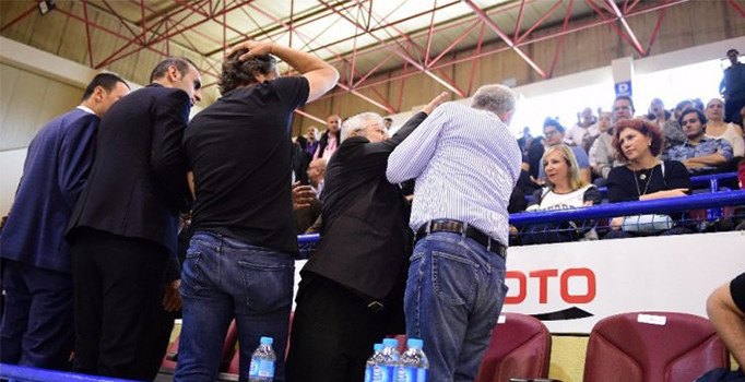 Aziz Yıldırım tokat olayının ardından açıklama yaptı: Daha çok yaparım