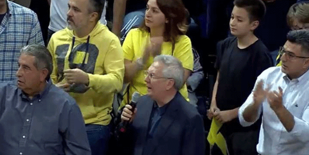 Aziz Yıldırım yine mikrofonu eline aldı!