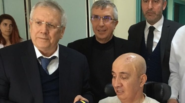 Aziz Yıldırım'dan anlamlı ziyaret