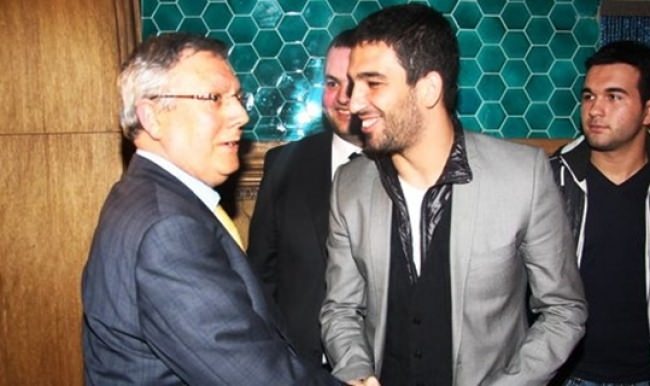 Aziz Yıldırım'dan Arda'ya 25 milyon Dolar!